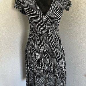 Elegant Black and White Midi Dress